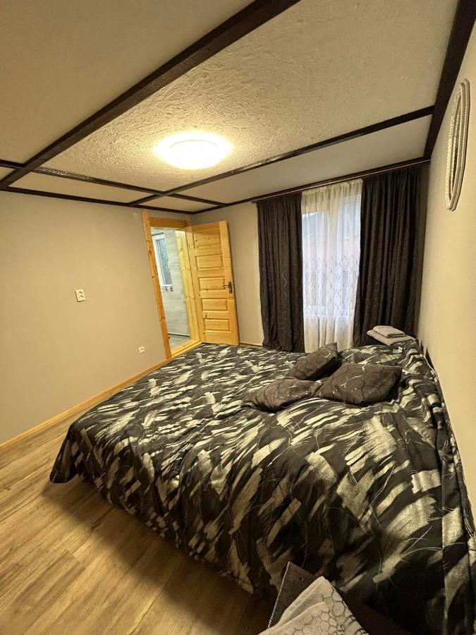 Pid Lisochkom Holiday home *