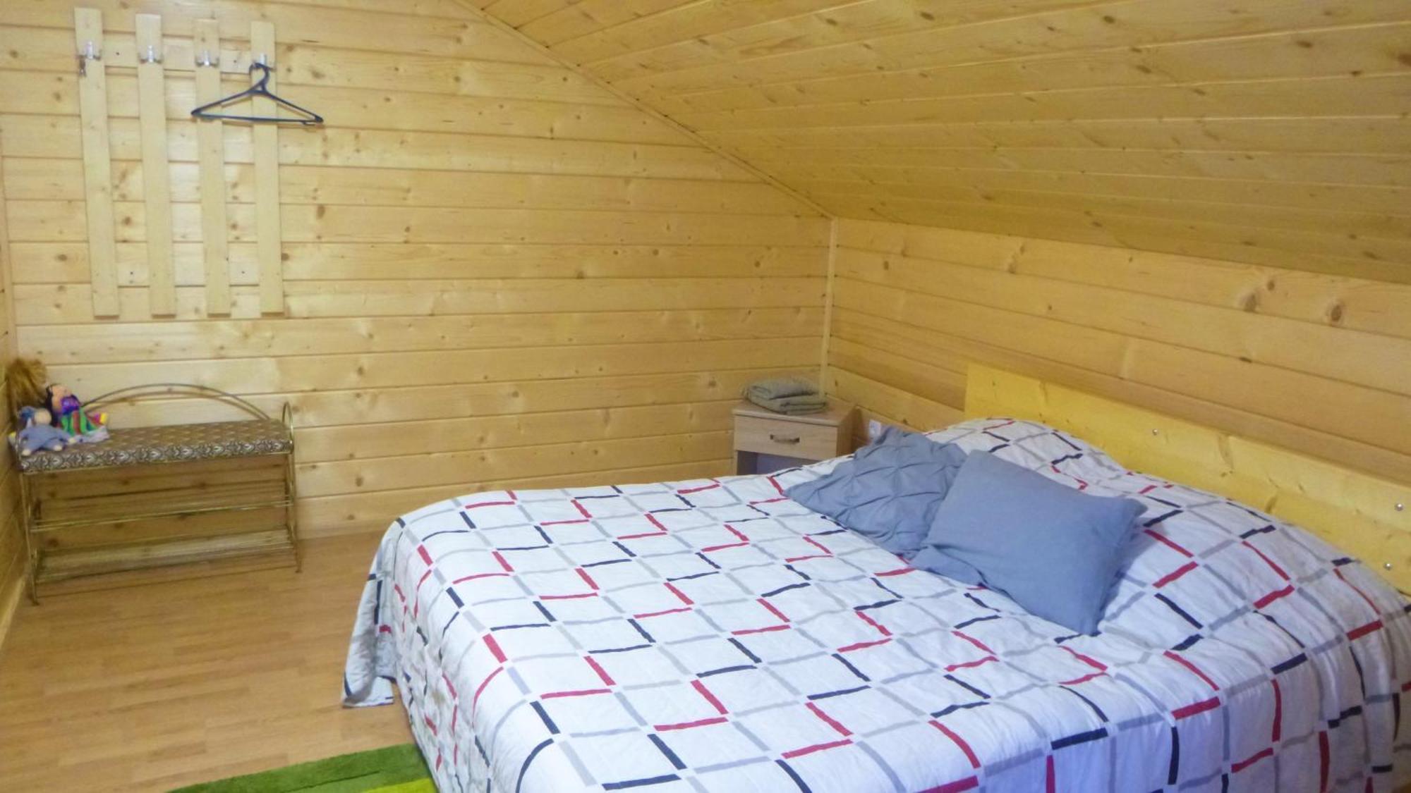 Pid Lisochkom Holiday home *