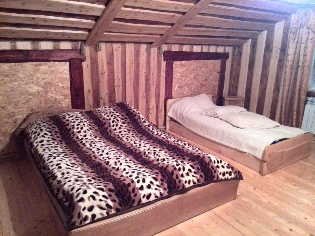 Pid Lisochkom Holiday home *